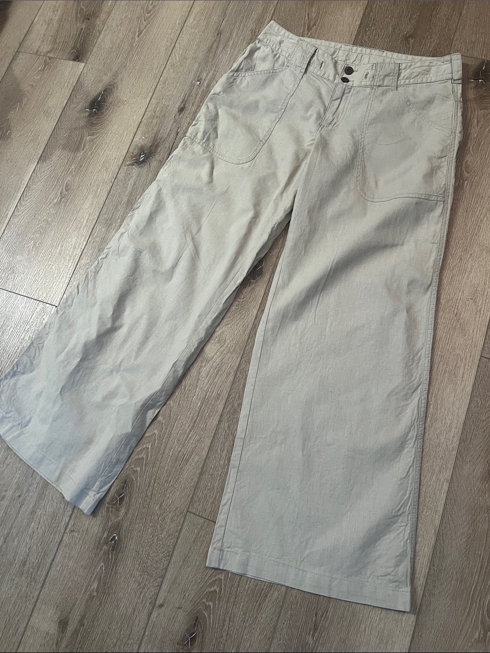 Patagonia - Wide Leg Hemp/Cotton Pants in Light Beige, Great condition! Size 4. - Picture 2 of 12